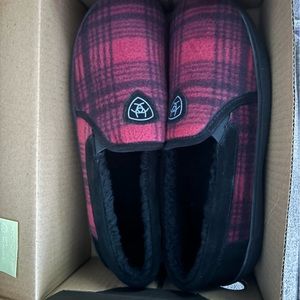 Ariat Men’s Slippers